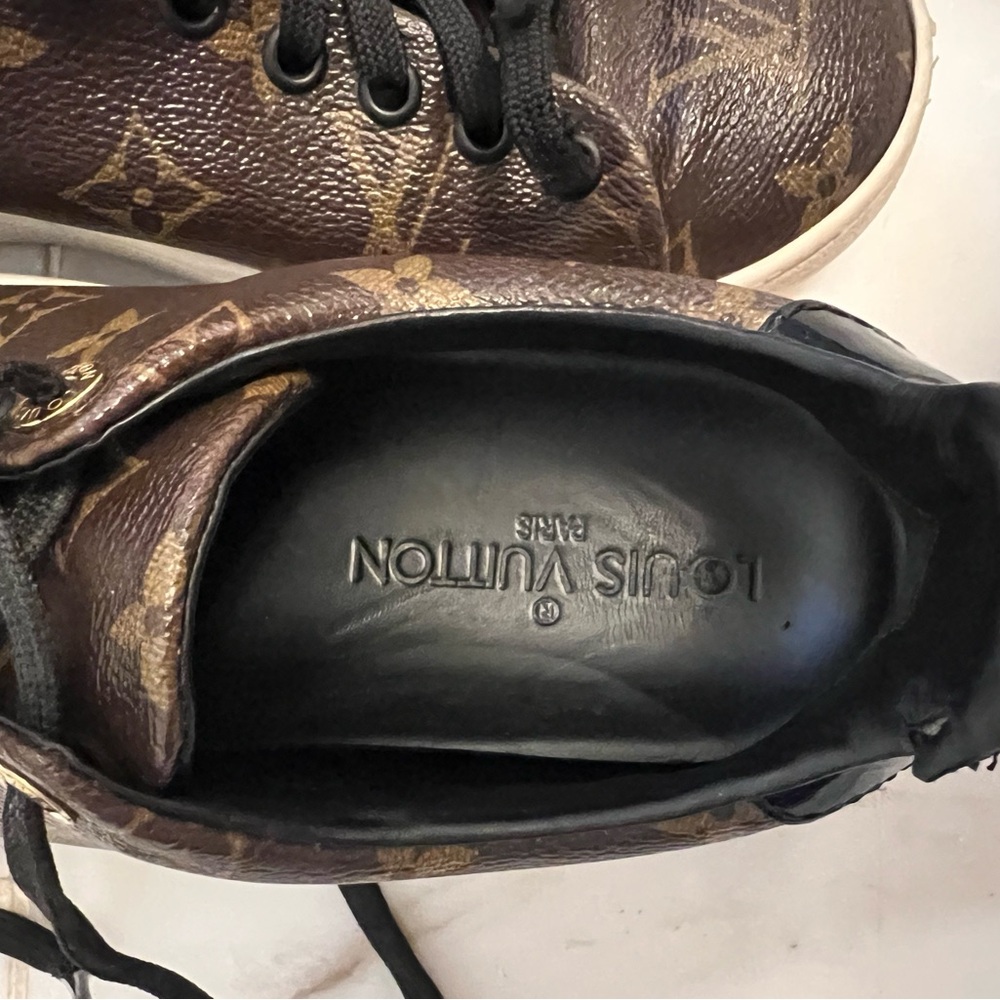 Louis Vuitton sneakers. 100% Authentic! - Picture 5 of 5